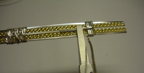 Judy Larson's Two-tone Beaded Bangle - , Classic Wire Jewelry, Wire Wrapping, Wrapping, Wire Wrapping Jewelry, use flat-nose pliers to tighten all the wires